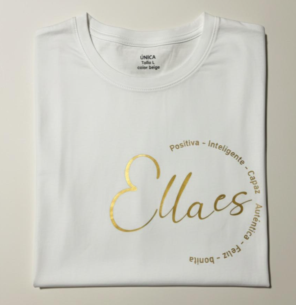 Camiseta Ella es
