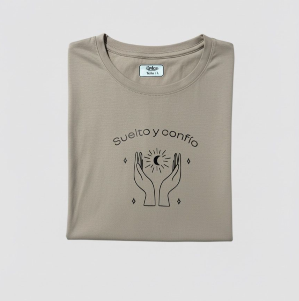 Camiseta Suelto y confío