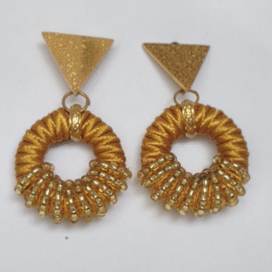 Aretes Chispa Dorada