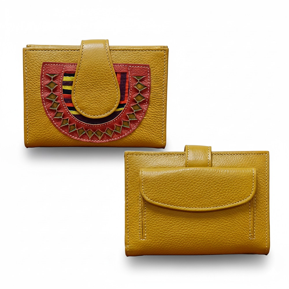 Billetera amarilla de cuero