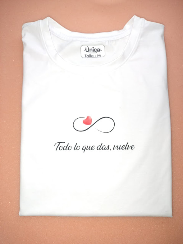 Camiseta todo lo que das vuelve - Imagen 2