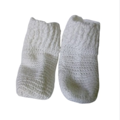 Medias tejidas para bebe